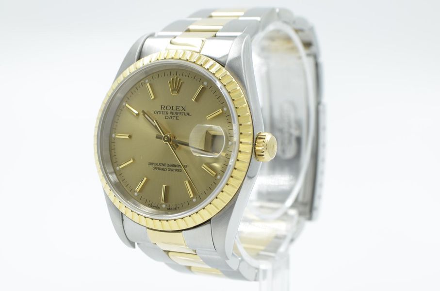 Rolex Oyster Perpetual Date 15223